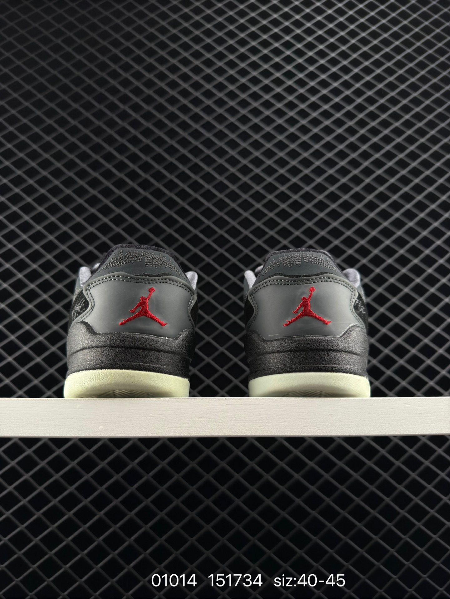 Nike Air Jordan 4 Retro